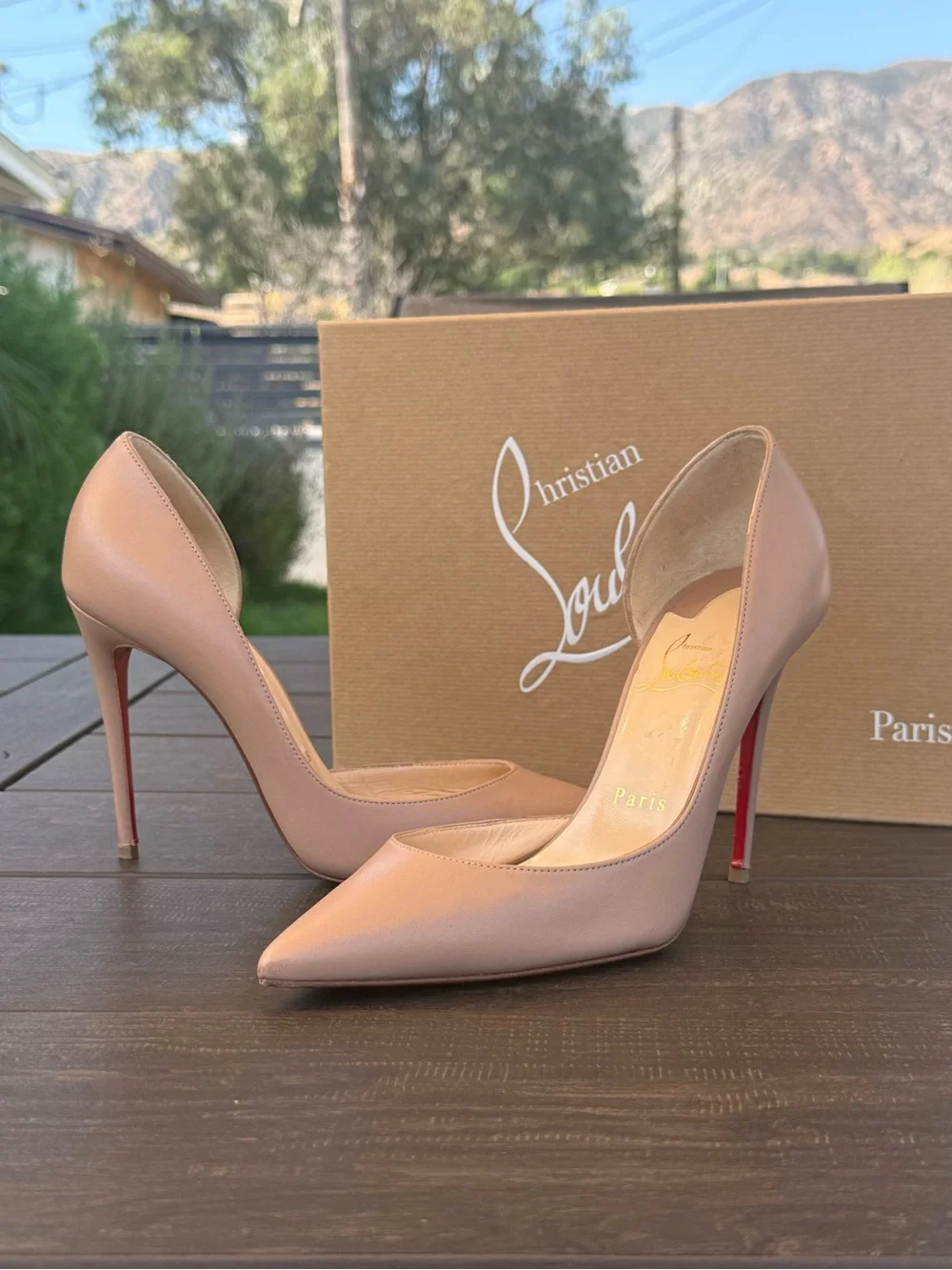 Christian Louboutin Iriza 100 Nude Nappa Leather Pumps – Size 37